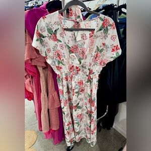 Floral V-Neck Maxi Dress